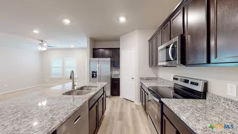 517 Hector Loop, Georgetown, TX 78626 photo 6