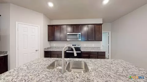 Kitchen - 517 Hector Loop, Georgetown, TX 78626 photo 2 of 4