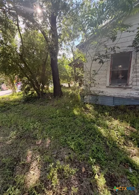 185 S West End Ave, New Braunfels, TX 78130