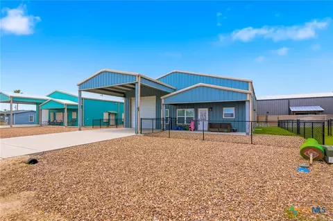 27 Marlin Azul Ln, Port O'connor, TX 77982