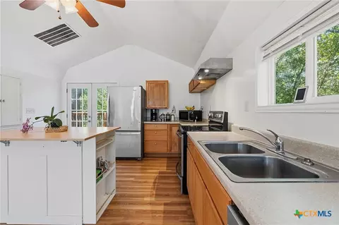 Kitchen - 1998 Upper Elgin River Rd, Elgin, TX 78621 photo 1 of 3