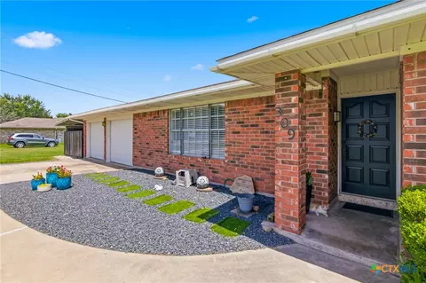 309 Viking St, Victoria, TX 77905