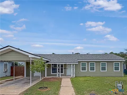 903 Saunders St, Gatesville, TX 76528