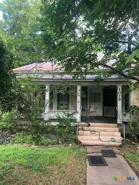 1029 W Martin Luther King, San Marcos, TX 78666