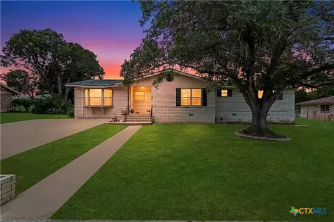 21 Ohio Ave, New Braunfels, TX 78130