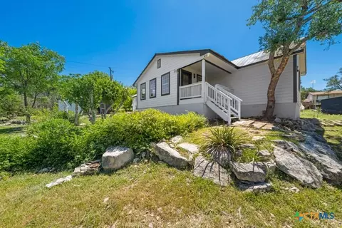 1219 E Lakeside Dr, Canyon Lake, TX 78133