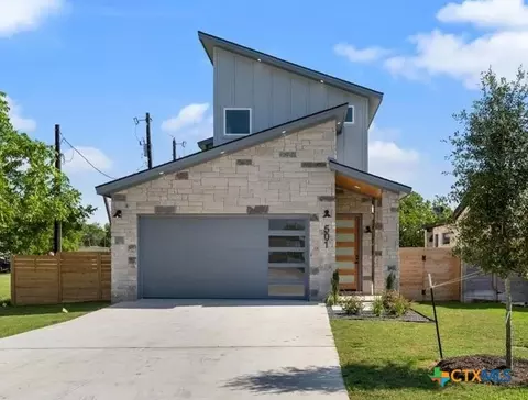 501 E Burton St, Manor, TX 78653