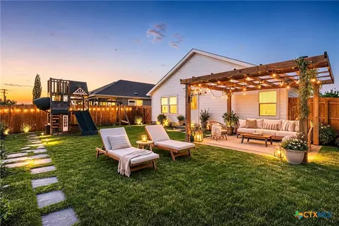 542 Summersweet Rd, New Braunfels, TX 78130