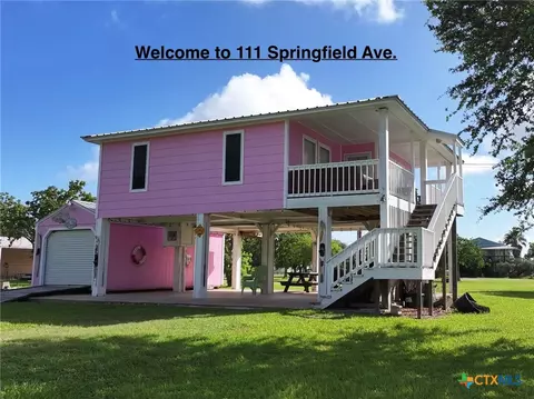 111 Springfield Ave, Port Lavaca, TX 77979