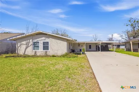 4711 Dahlia Ln, Victoria, TX 77904