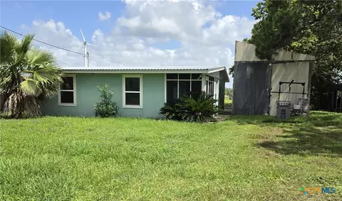Exterior - 503 E Dallas Ave, Seadrift, TX 77983 photo 2 of 5