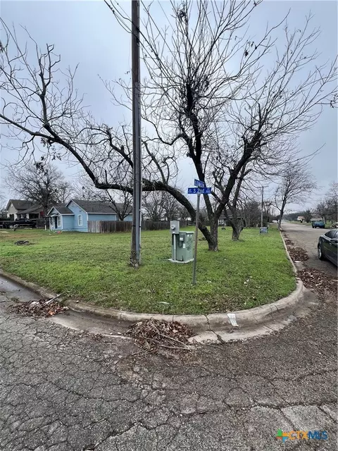 917 S 2nd St, Temple, TX 76504