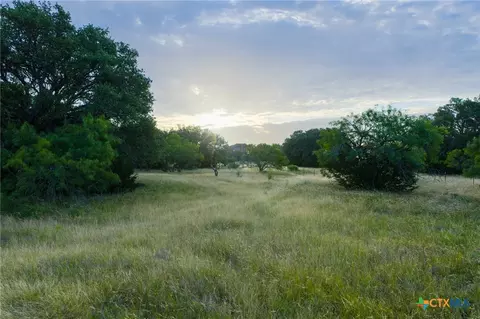 261 W Rolling Oaks Dr, Goldthwaite, TX 76844