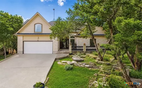 12 Springwood Cir, Wimberley, TX 78676