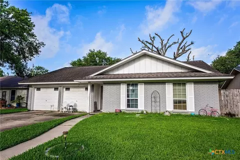 501 Magdalena Dr, Victoria, TX 77904
