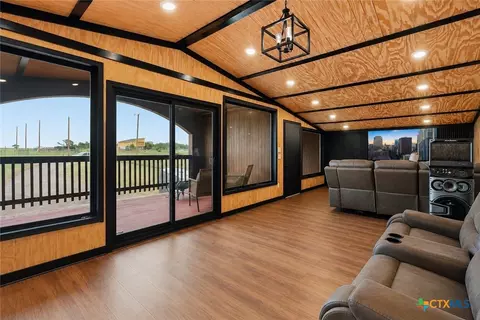 1701 County Road 466, Elgin, TX 78621 photo 3