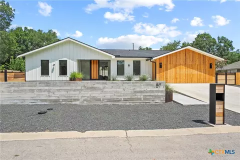 57 Ohio St, New Braunfels, TX 78130
