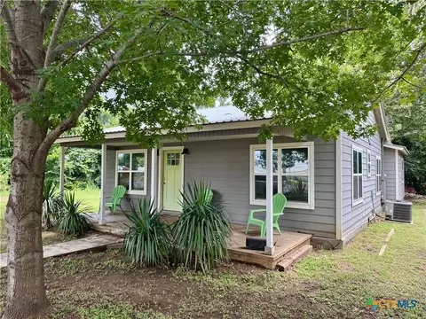 708 Sheffield Ave, Llano, TX 78643
