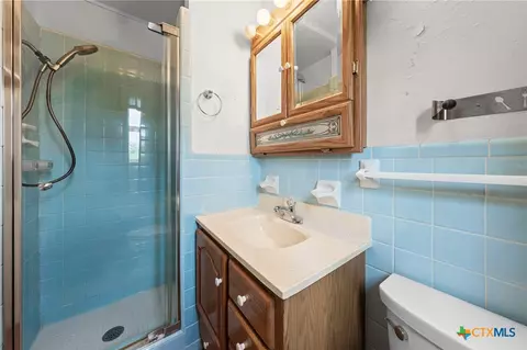 Bath - 6050 Epperson Rd, Temple, TX 76504 photo 4 of 4