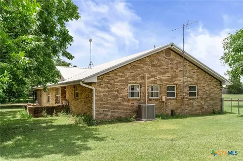 Exterior - 6050 Epperson Rd, Temple, TX 76504 photo 5 of 12