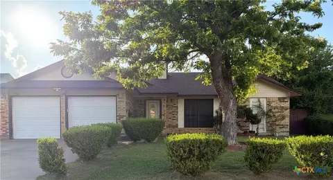 3301 Honeysuckle Dr, Killeen, TX 76542