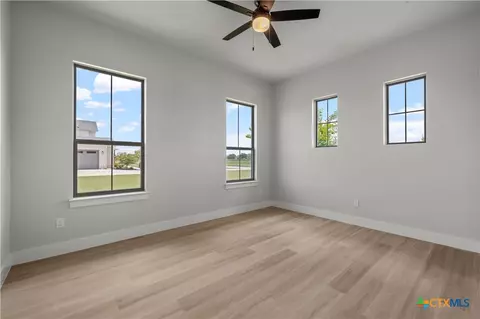 Bedroom - 8152 Evenfall Ln, Temple, TX 76501 photo 3 of 3