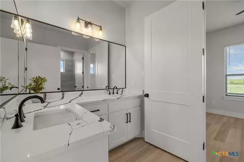 Bath - 8152 Evenfall Ln, Temple, TX 76501 photo 5 of 7