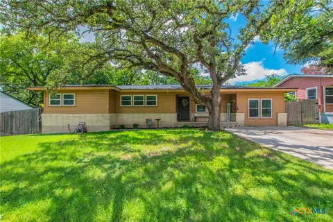 1414 Live Oak Dr, Temple, TX 76504
