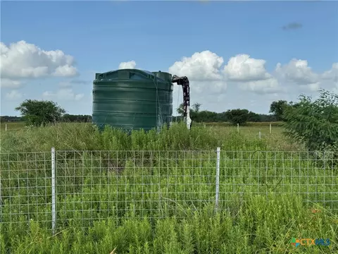 000 County Road 18 3073 Acres Tract 2, Hallettsville, TX 77964