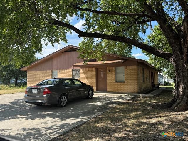 211 Hold St, Killeen, TX 76541