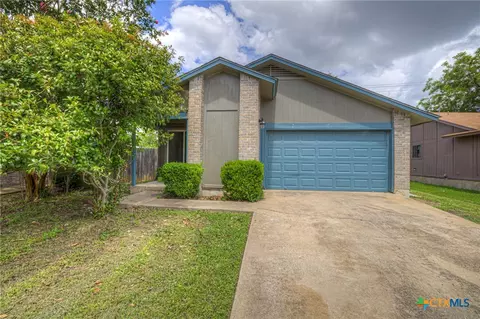 1905 Castle Gate Cir, San Marcos, TX 78666
