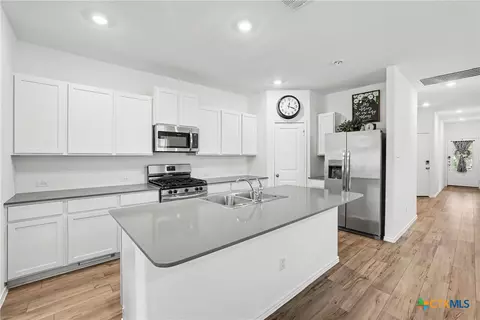 Kitchen - 2333 Four Waters Loop, Georgetown, TX 78628 photo 2 of 2