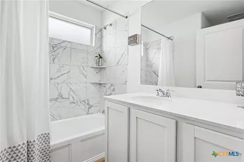 Bath - 2333 Four Waters Loop, Georgetown, TX 78628 photo 2 of 3