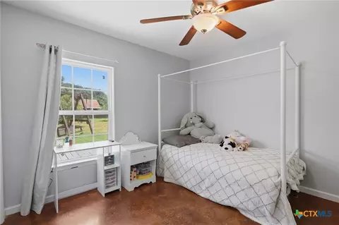 554 W Austin St, Luling, TX 78648 photo 32