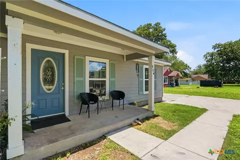 554 W Austin St, Luling, TX 78648 photo 7