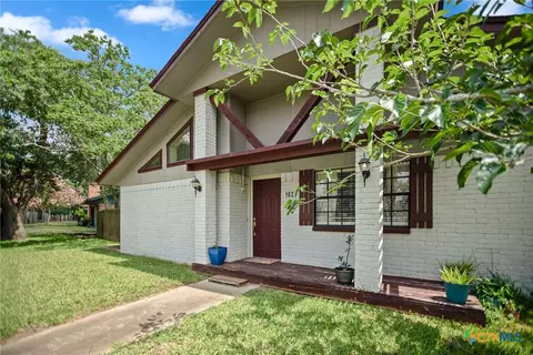 102 Sagemont Ave, Victoria, TX 77904