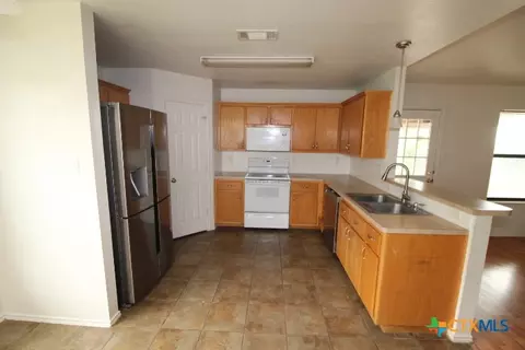 1307 Marlee Cir, Copperas Cove, TX 76522