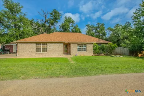 27 S Sherwood Dr, Belton, TX 76513