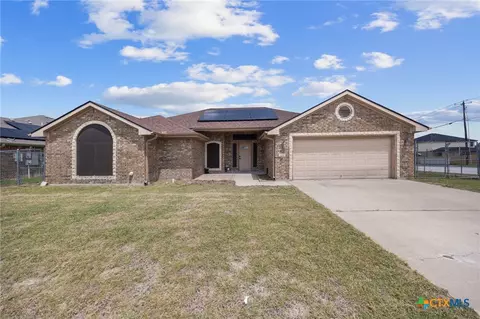 2402 Scott Dr, Copperas Cove, TX 76522