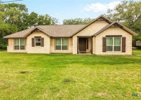 260 Oak St, Palacios, TX 77465
