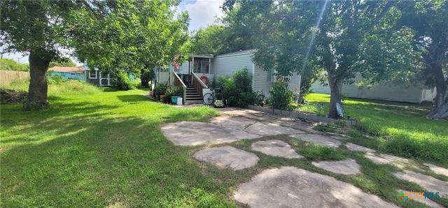 706 W Cleveland Ave, Seadrift, TX 77983