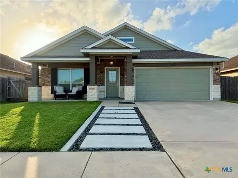 210 Cobble Stone Ct, Victoria, TX 77904