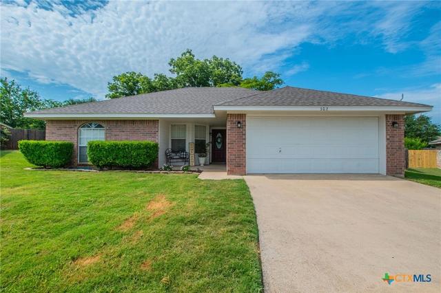 302 Sealy Ct, Gatesville, TX 76528