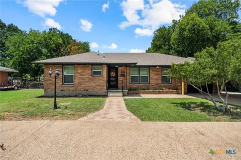 2208 N 44th St, Waco, TX 76710