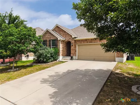 827 Old World Dr, Harker Heights, TX 76548