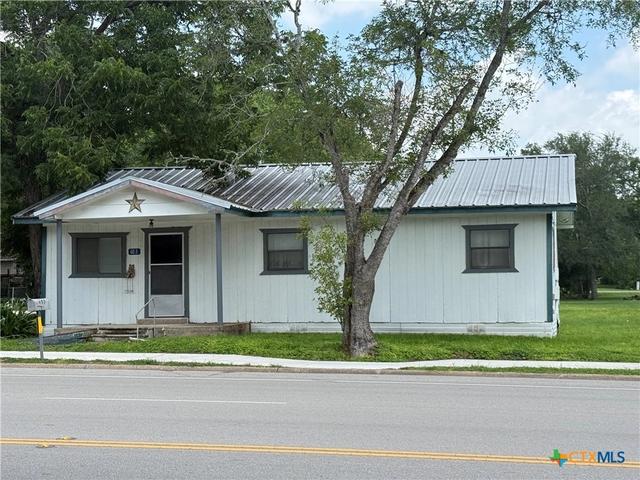 603 E North Main St, Flatonia, TX 78941