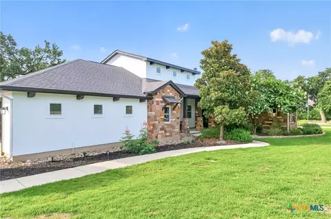 1424 Decanter Dr, New Braunfels, TX 78132