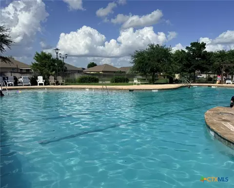 1024 Clarkston Dr, Seguin, TX 78155