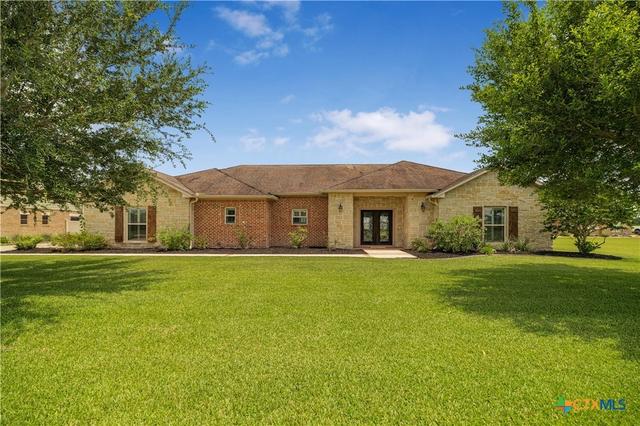 135 Wellspring Blvd, Victoria, TX 77904