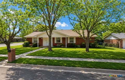 1808 Hill St, Killeen, TX 76543
